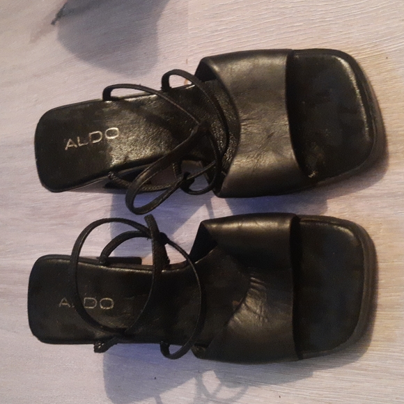 Size 36 ALDO black leather heels
